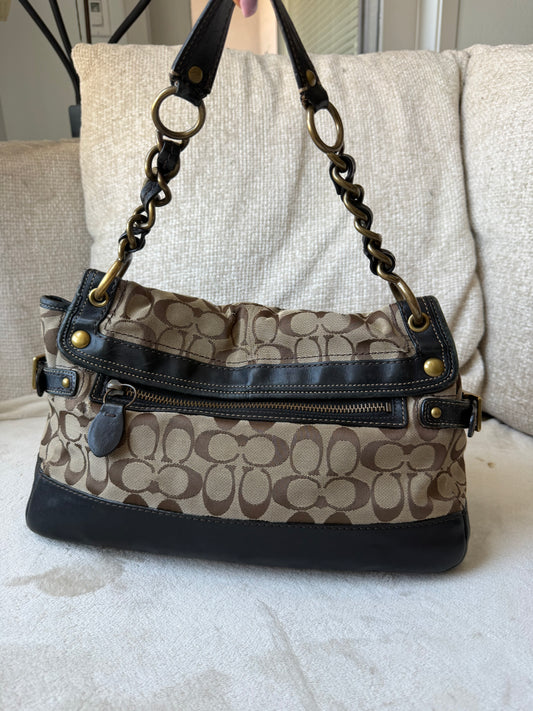 Vintage Coach Leigh