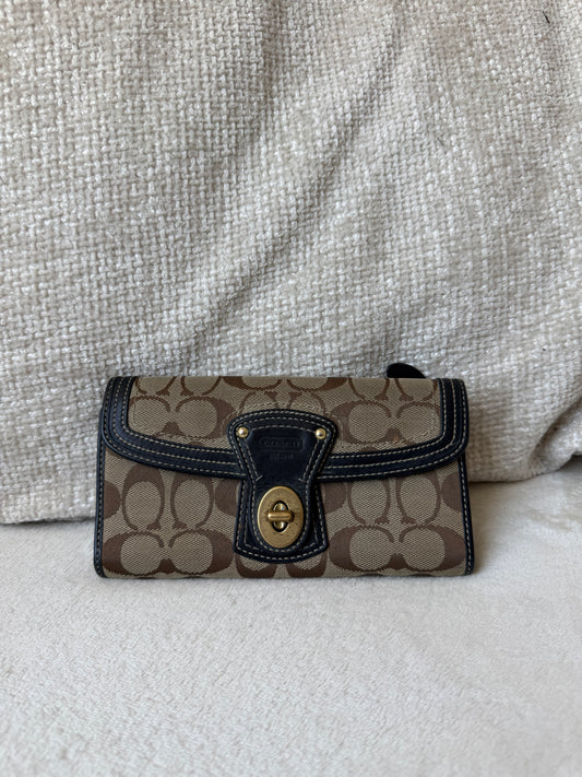 Vintage Coach Turnlock Wallet