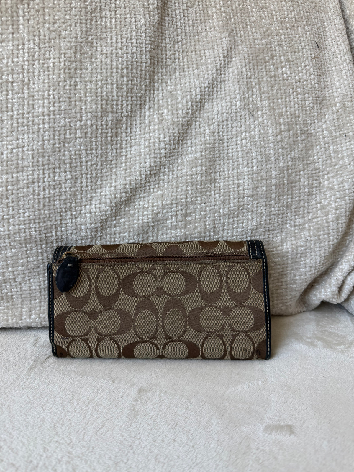 Vintage Coach Turnlock Wallet